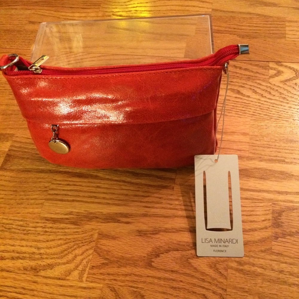 ❤️NWT Lisa Minardi Red Distressed Leather Purse❤️